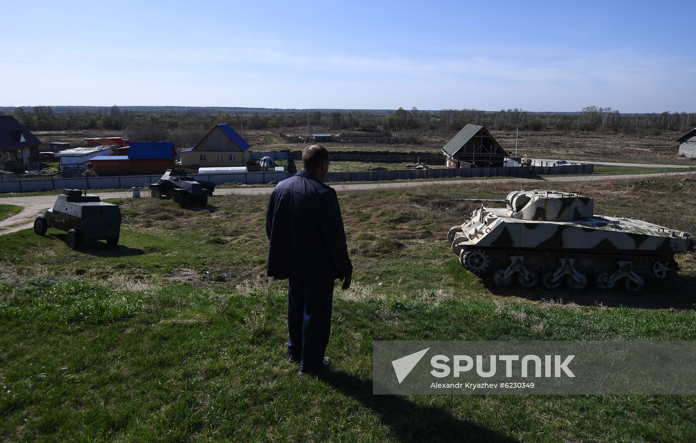 Russia WWII Vehicles Replicas