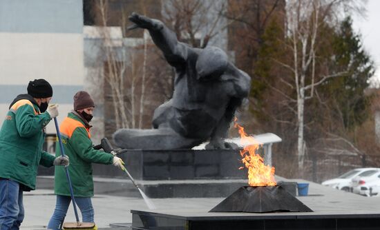 Clean-up of memorial complex in Kazan
