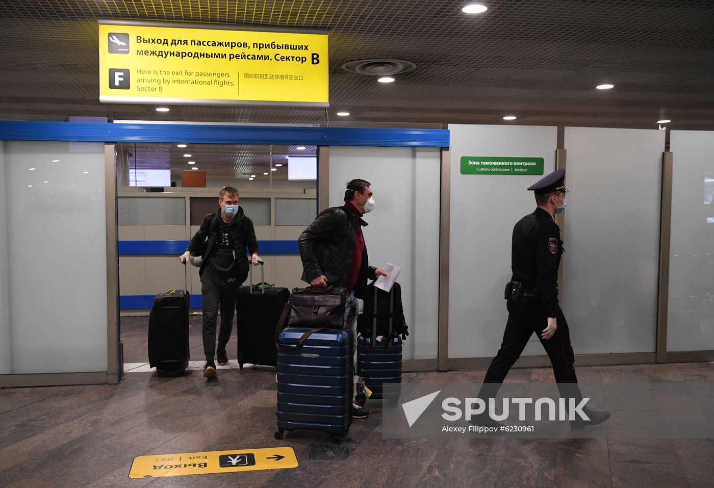 Russia Coronavirus Tourists Return