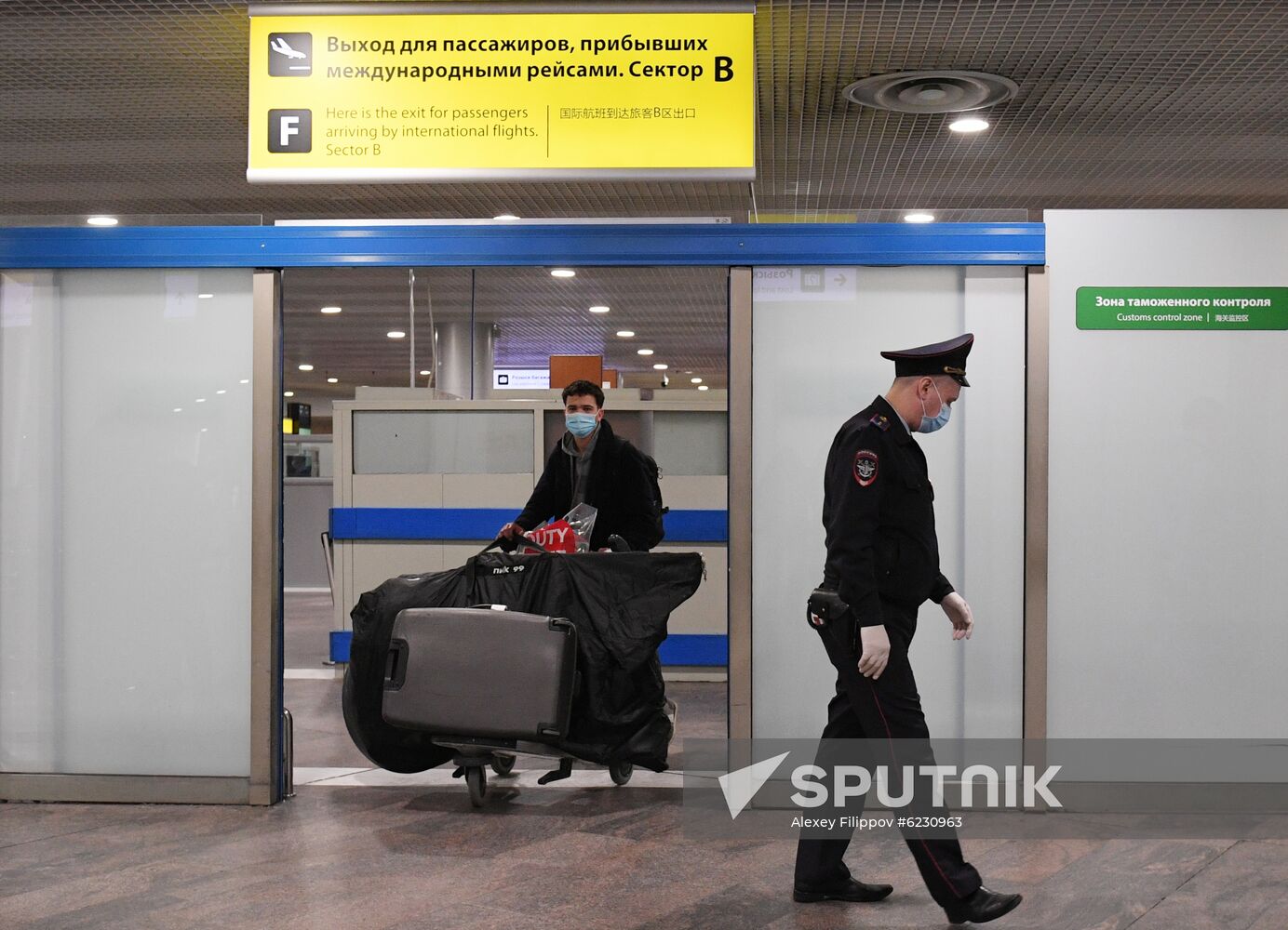 Russia Coronavirus Tourists Return