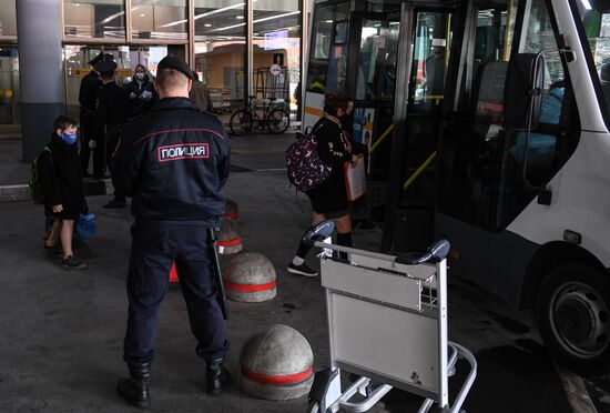 Russia Coronavirus Tourists Return