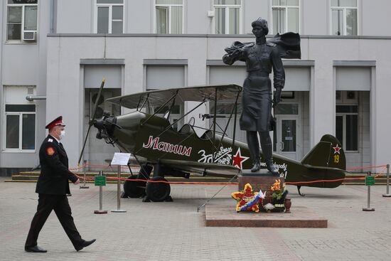 Replica of Polikarpov Po-2 aircraft erected in Krasnodar airport