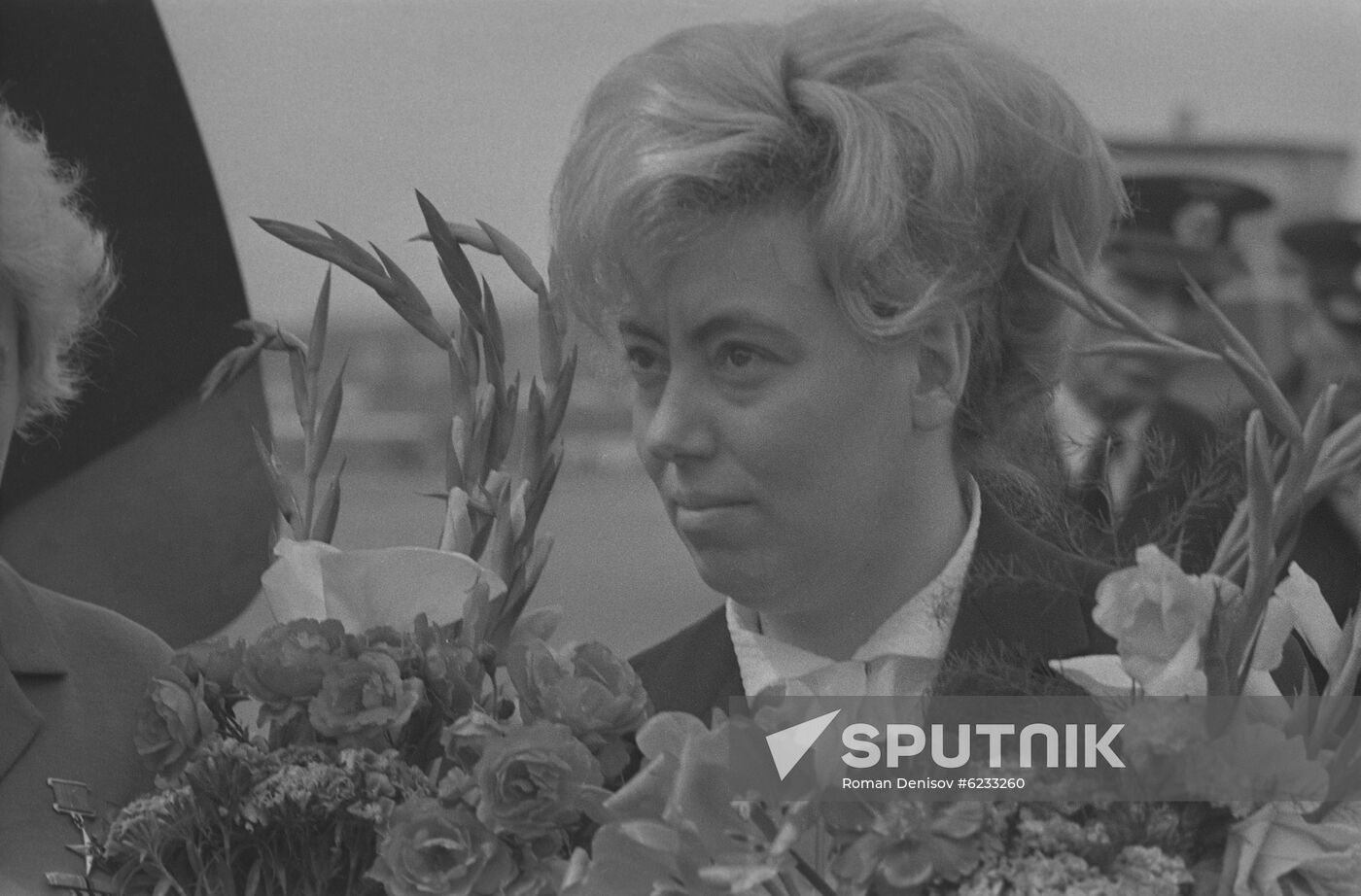 Valentina Popova, member of women's crew of Ilyushin Il 18