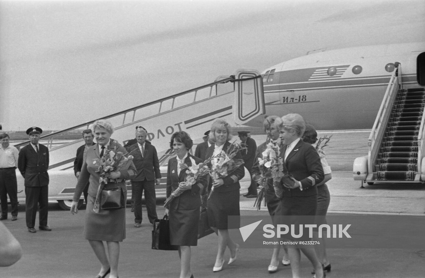 Women's crew of Ilyushin Il 18 turboprop plane