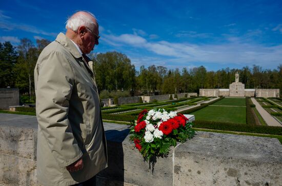 WWII Ending Anniversary Worldwide