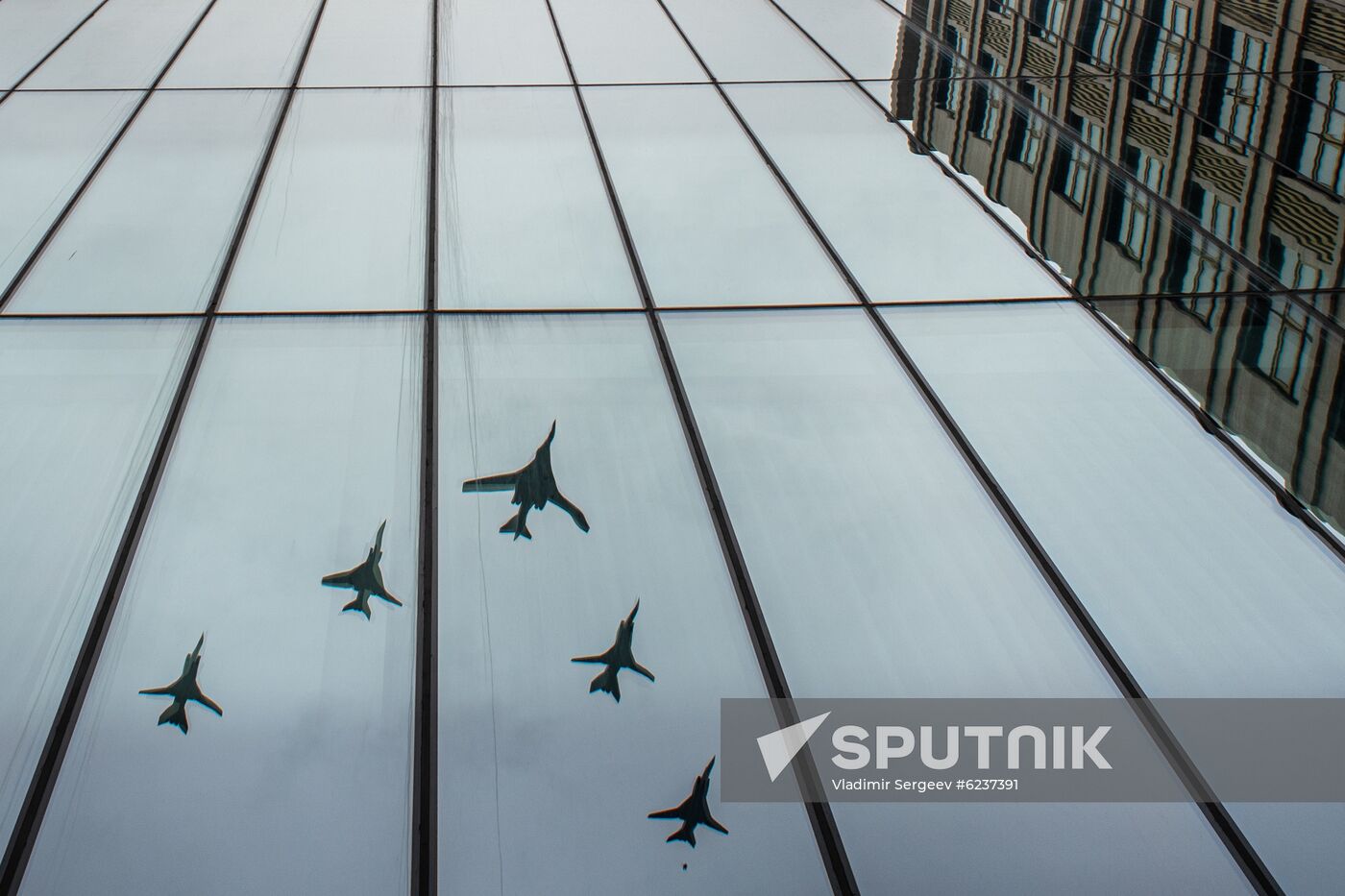 Victory Day flypast in Moscow