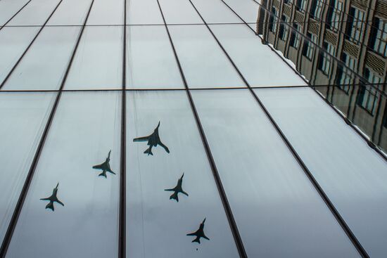 Victory Day flypast in Moscow