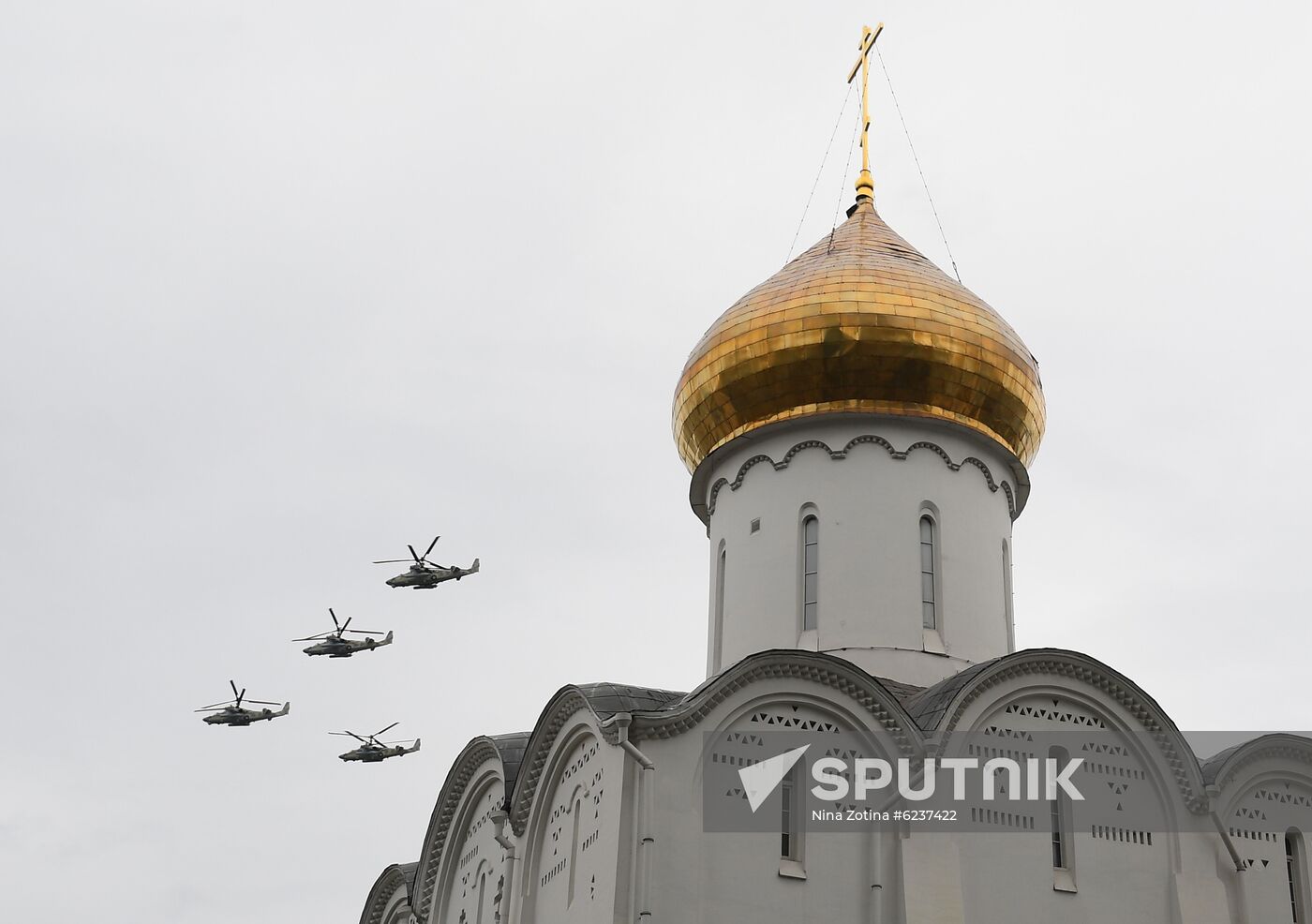 Victory Day flypast in Moscow