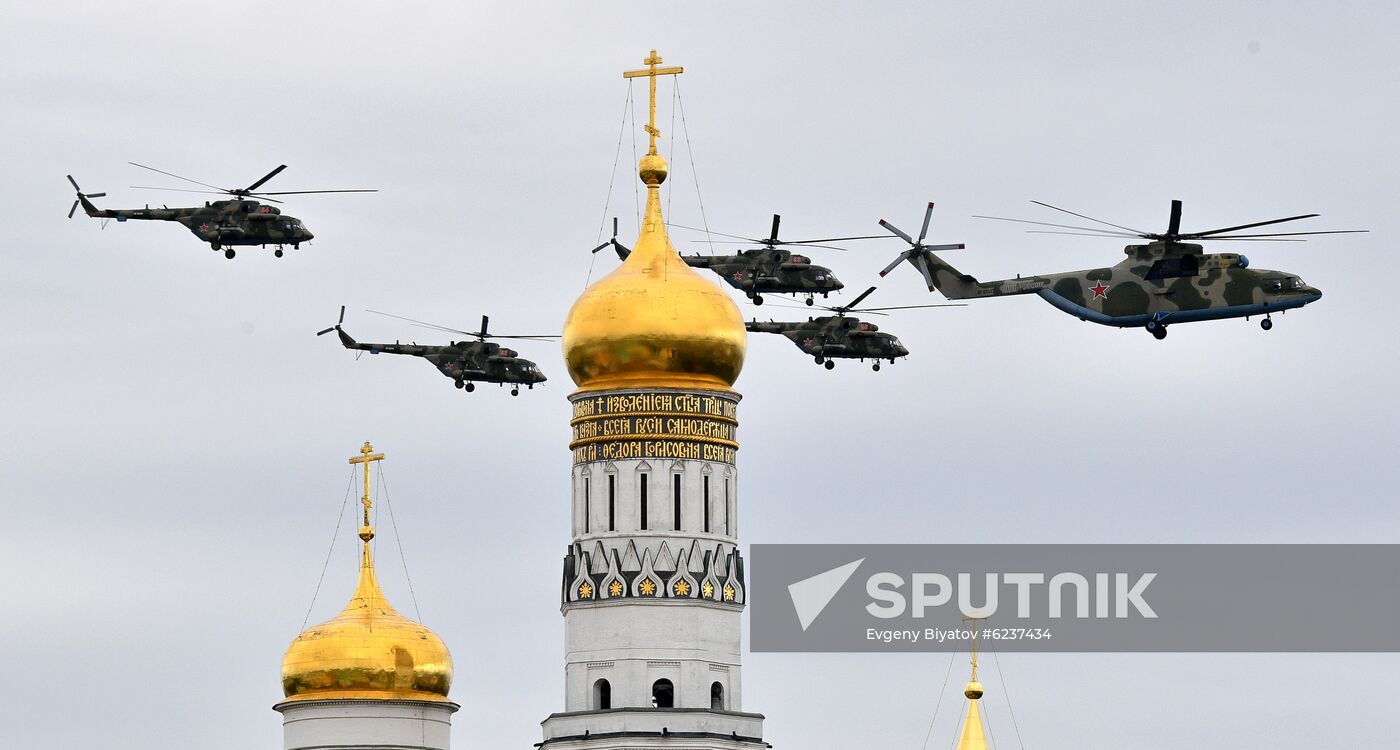 Victory Day flypast in Moscow