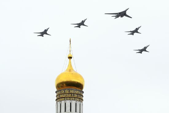 Victory Day flypast in Moscow