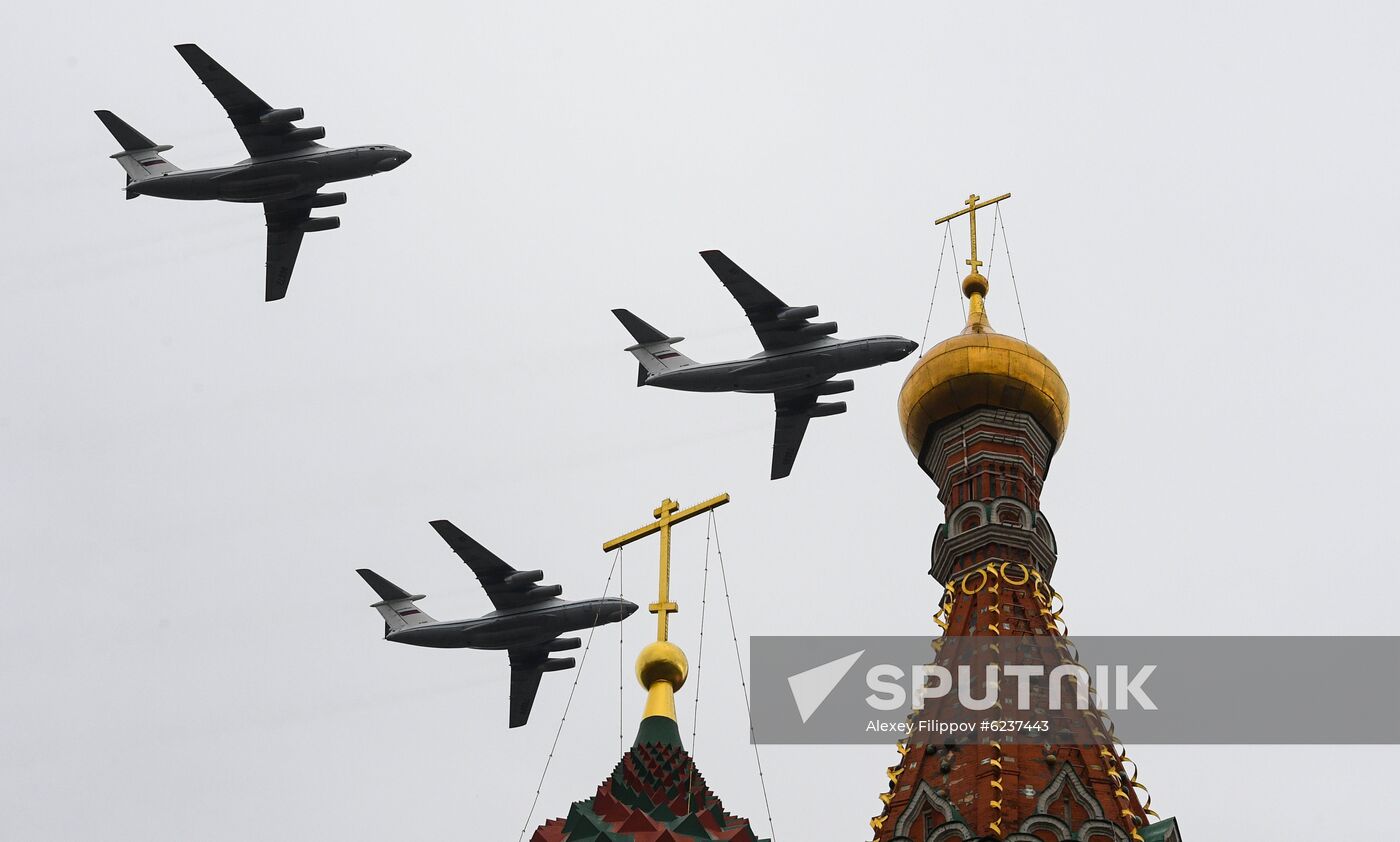 Victory Day flypast in Moscow