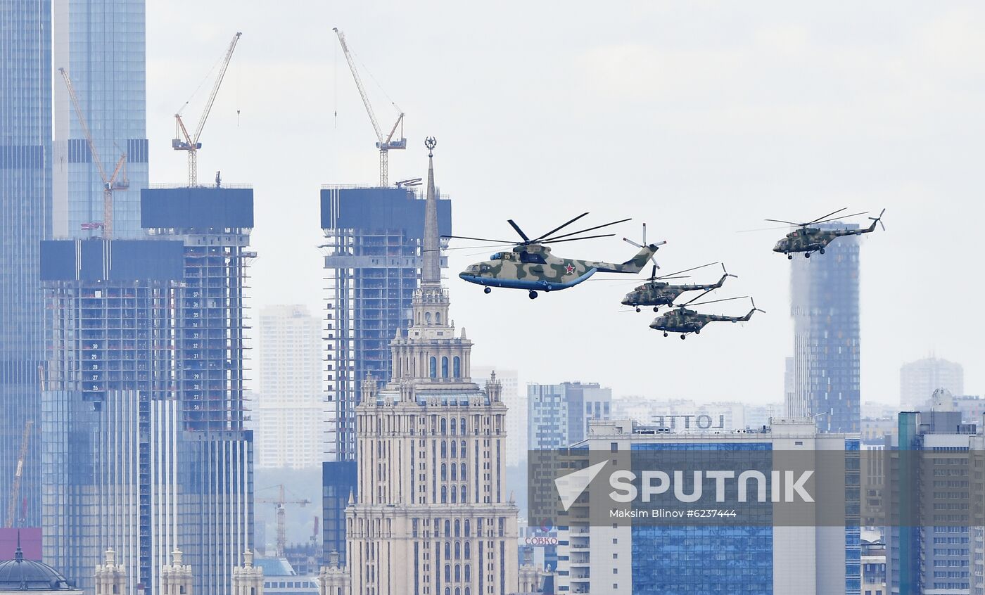 Victory Day flypast in Moscow