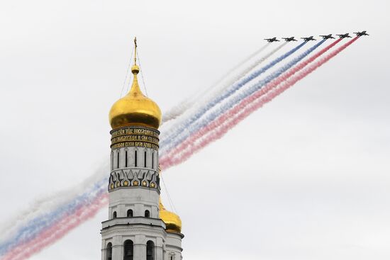 Victory Day flypast in Moscow