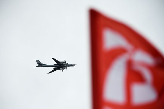 Victory Day flypast in Moscow