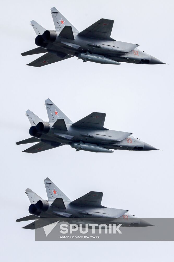 Victory Day flypast in Moscow