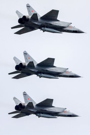 Victory Day flypast in Moscow