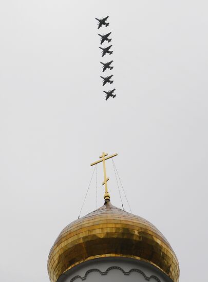 Victory Day flypast in Moscow