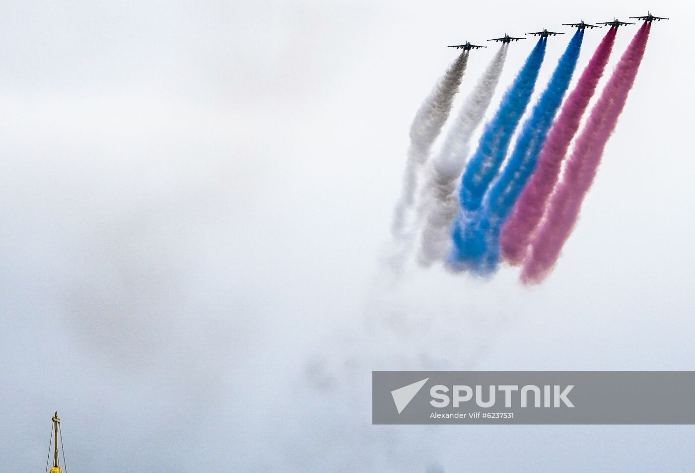Victory Day flypast in Moscow