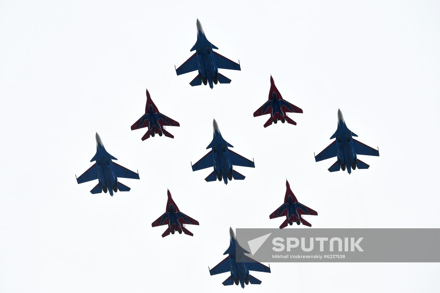 Victory Day flypast in Moscow