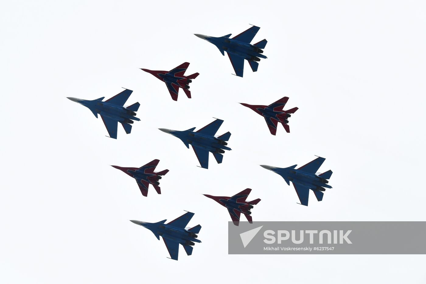 Victory Day flypast in Moscow