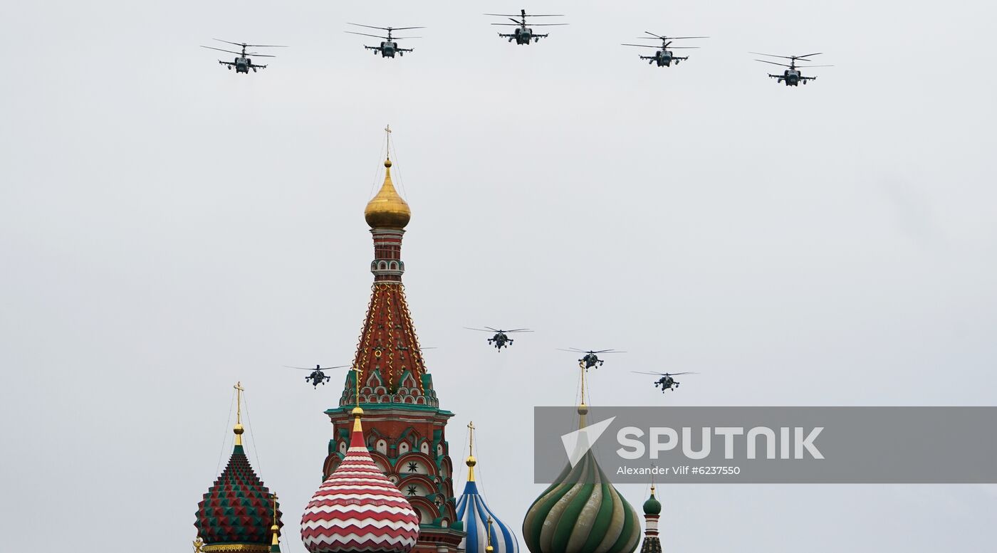 Victory Day flypast in Moscow