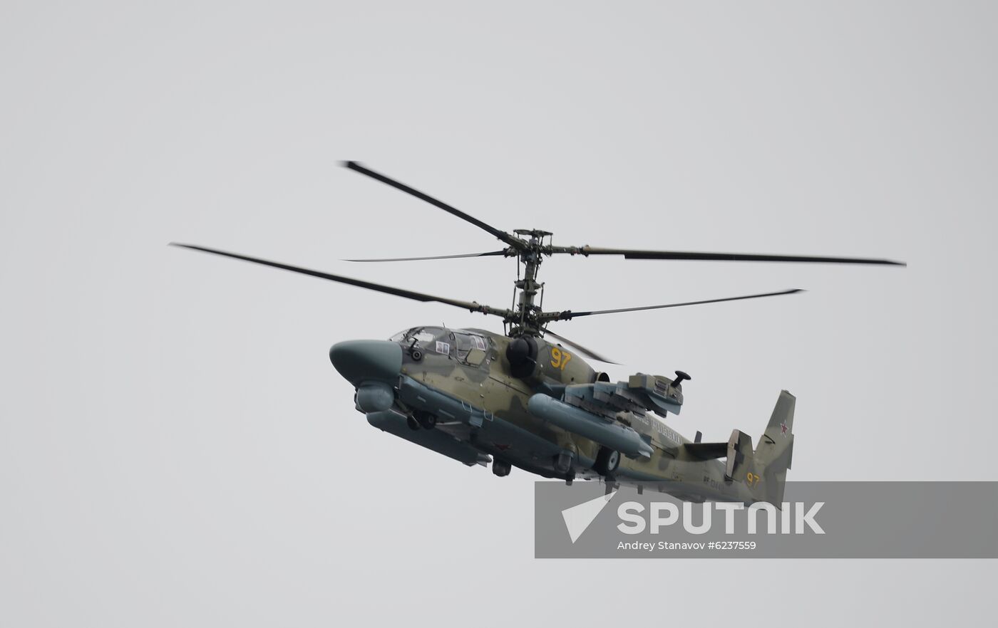 Victory Day flypast in Moscow