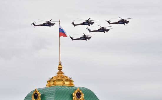 Victory Day flypast in Moscow