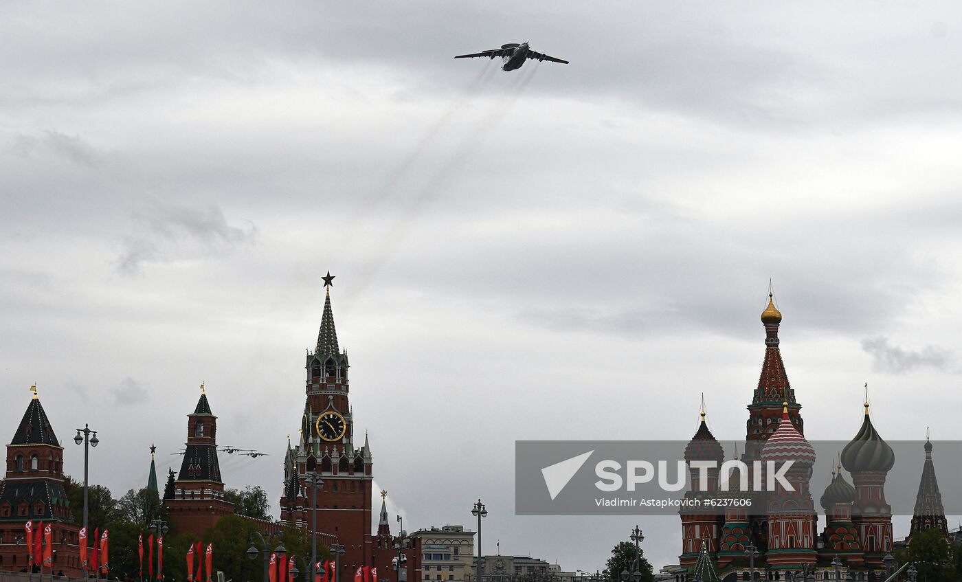 Victory Day flypast in Moscow