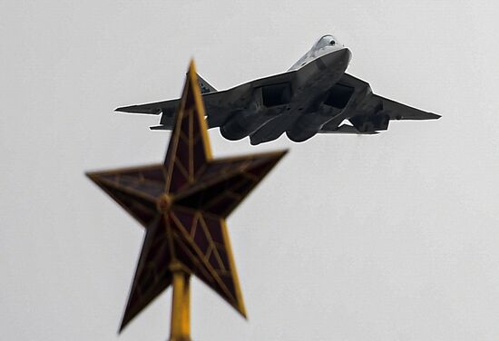 Victory Day flypast in Moscow