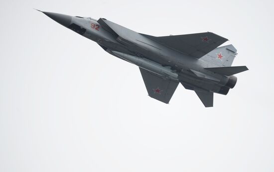 Victory Day flypast in Moscow