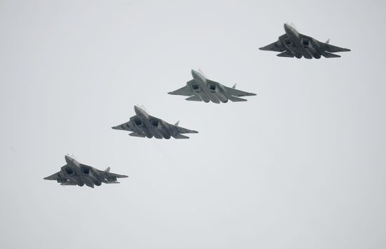 Victory Day flypast in Moscow