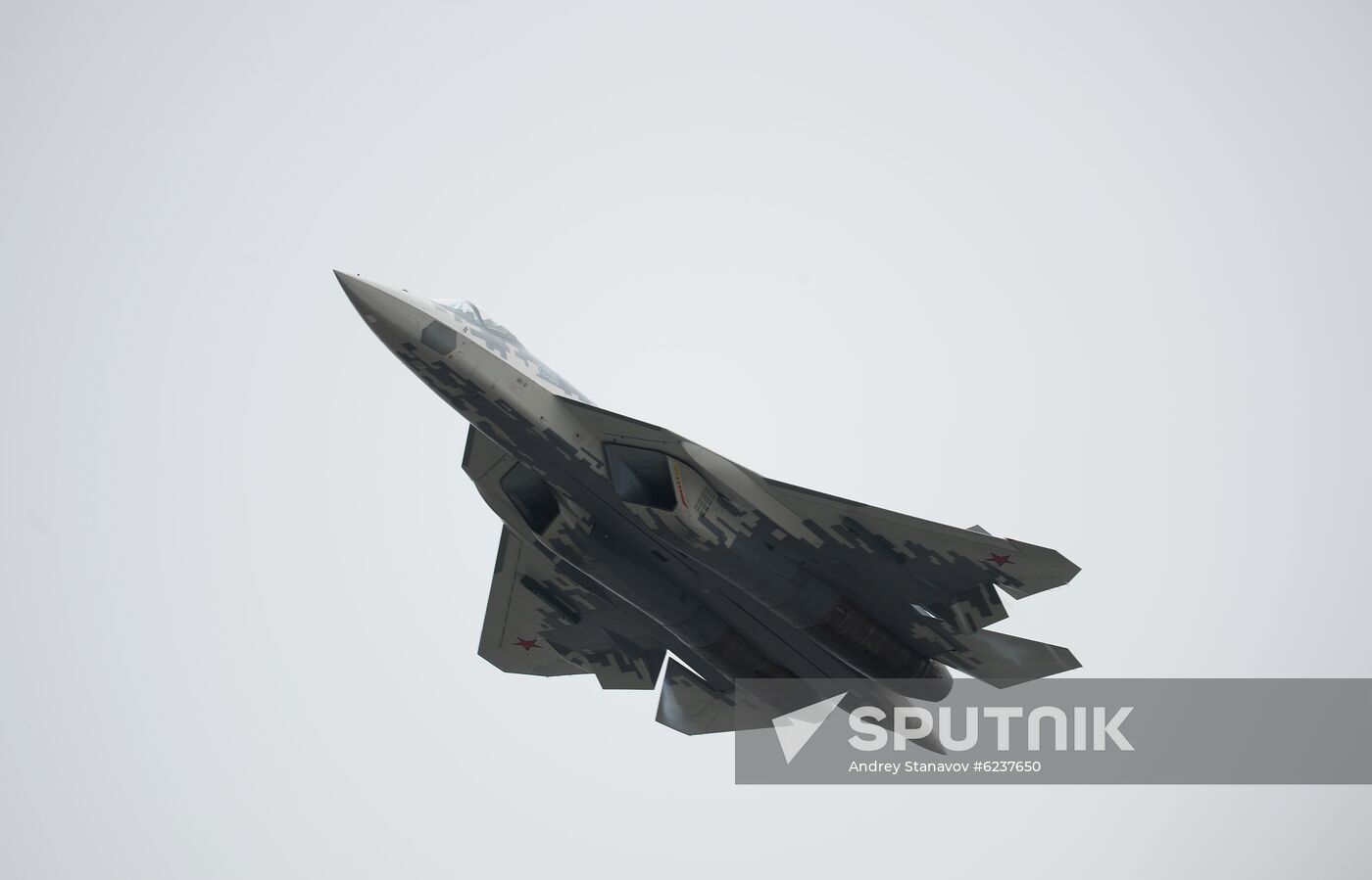 Victory Day flypast in Moscow