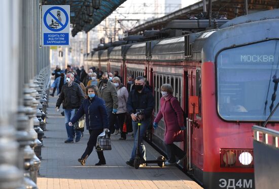Russia Coronavirus Lockdown Ease