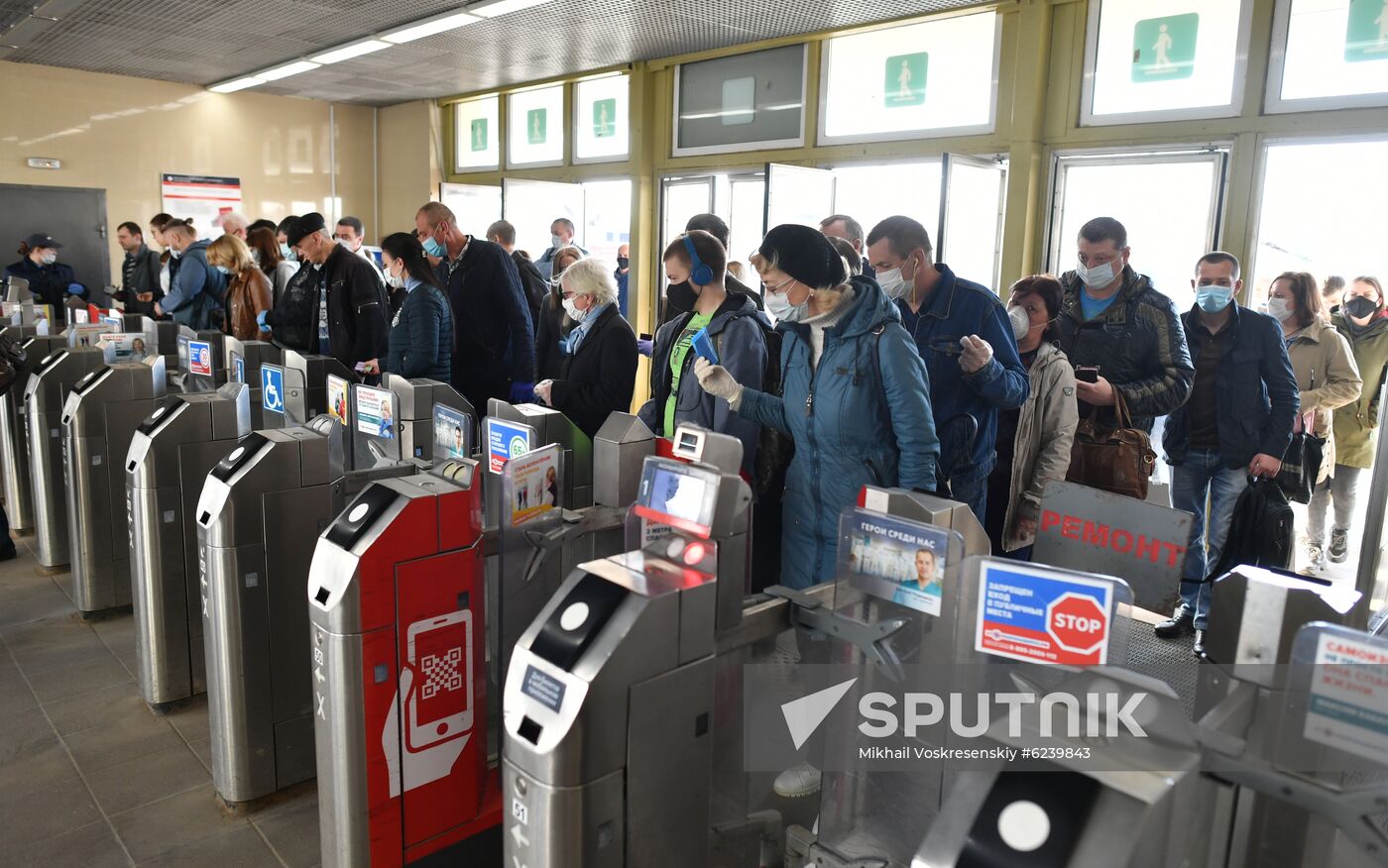 Russia Coronavirus Lockdown Ease