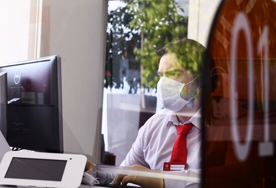 Russia Coronavirus Lockdown Ease