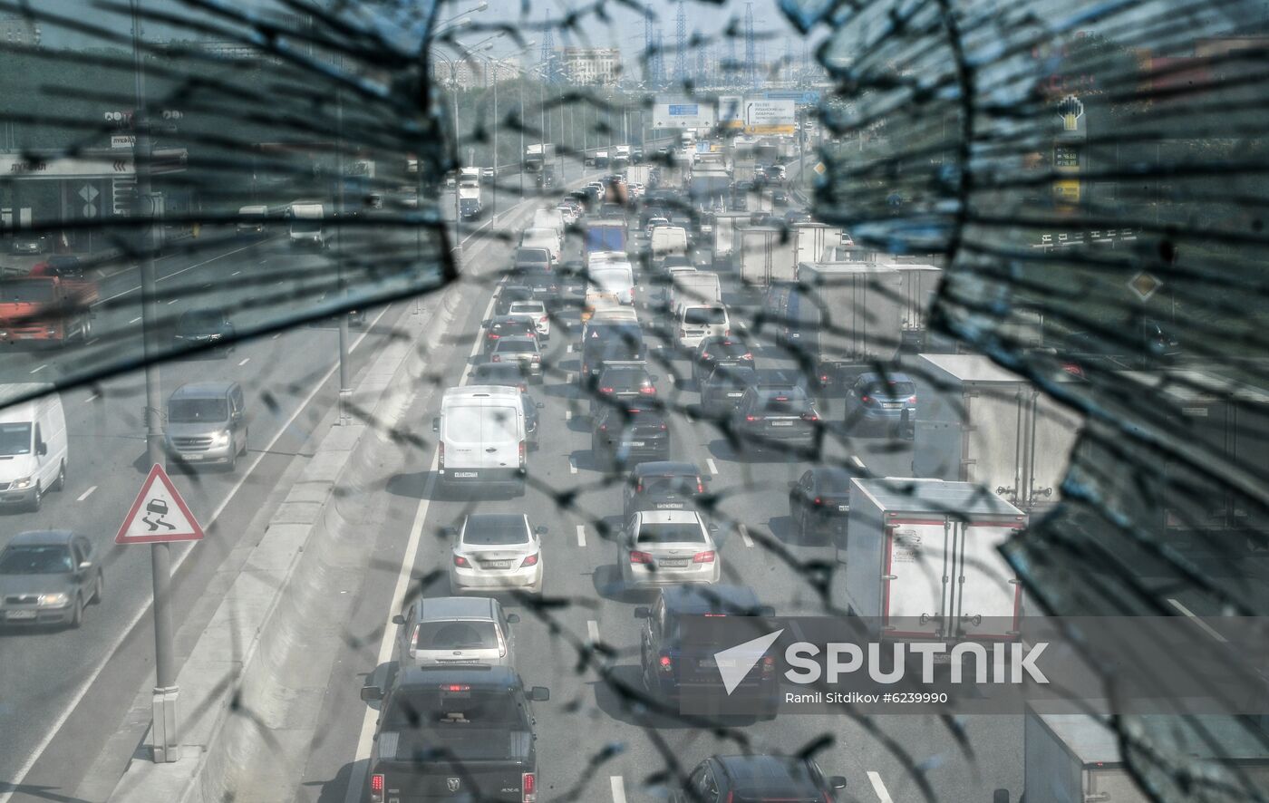 Russia Coronavirus Lockdown Ease