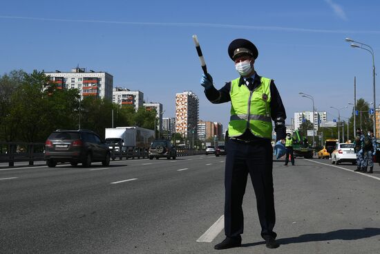 Russia Coronavirus Lockdown Ease