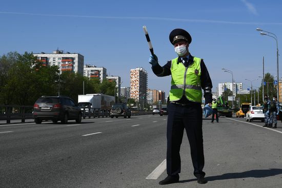 Russia Coronavirus Lockdown Ease