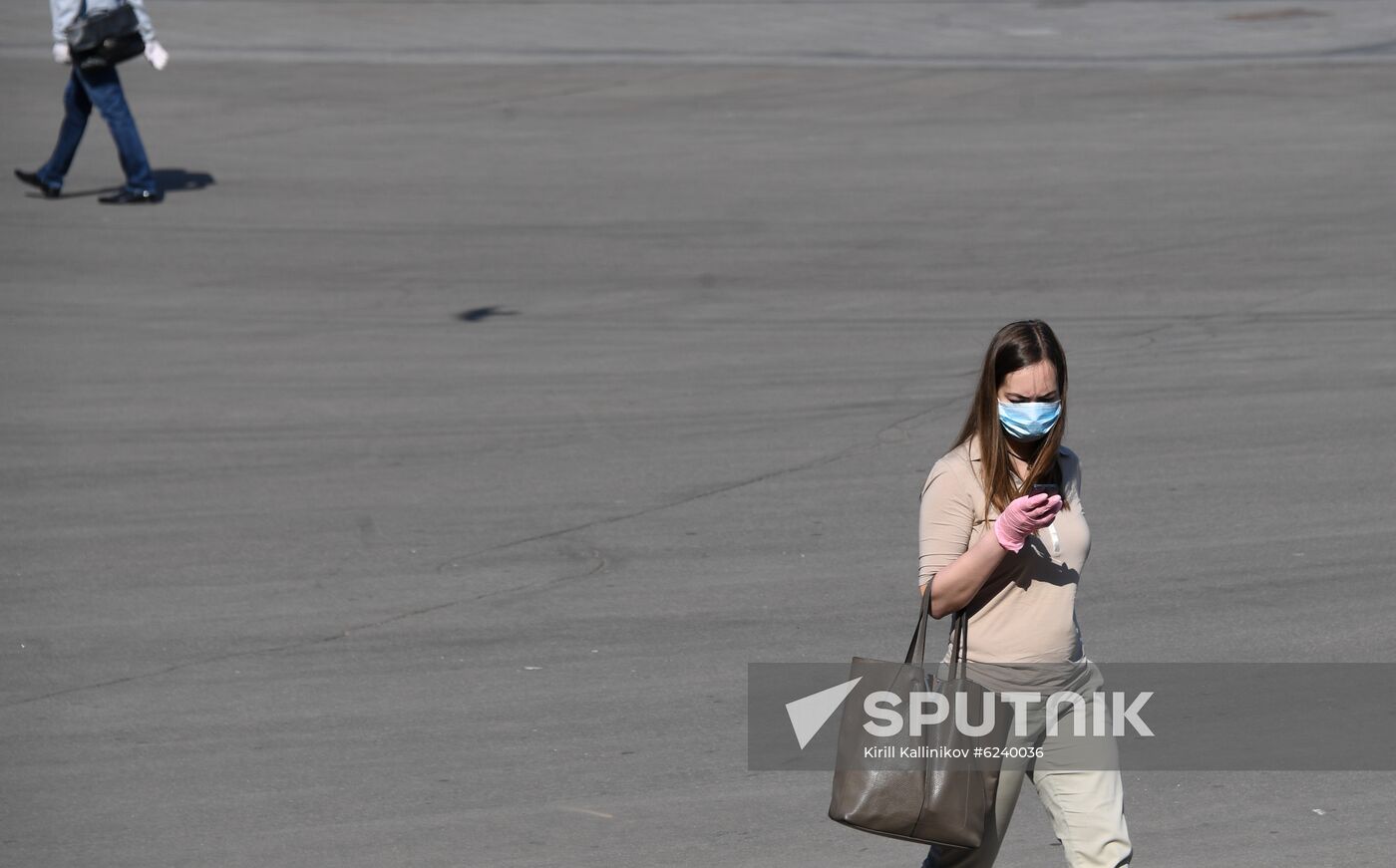 Russia Coronavirus Lockdown Ease