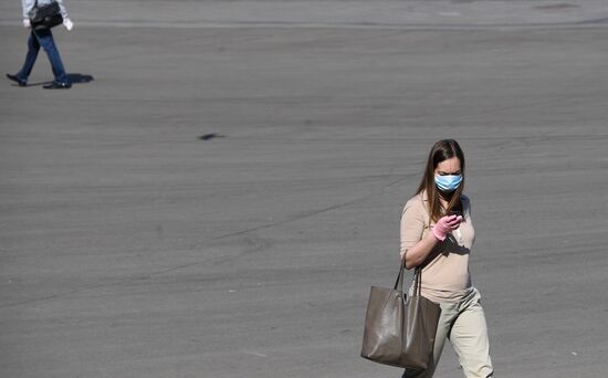 Russia Coronavirus Lockdown Ease