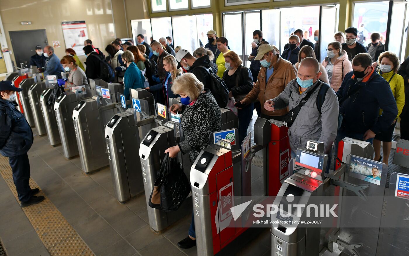 Russia Coronavirus Lockdown Ease