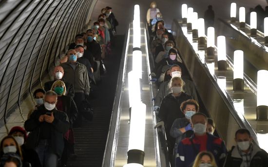 Russia Coronavirus Lockdown Ease