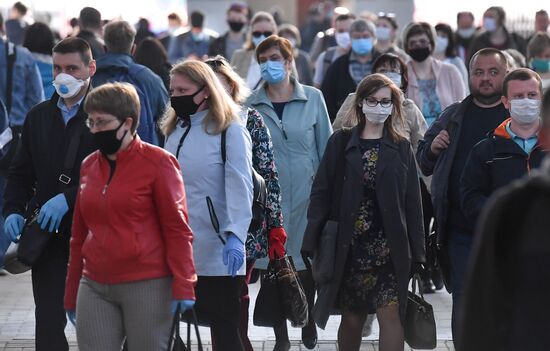 Russia Coronavirus Lockdown Ease