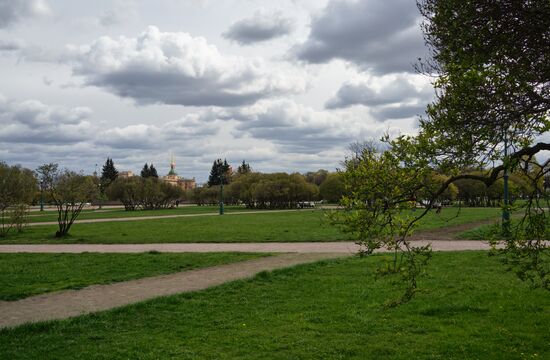 Russia Coronavirus Lockdown Ease