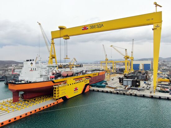 Russia Vladimir Monomakh Tanker Launch