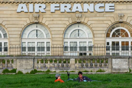 France Coronavirus Lockdown Ease