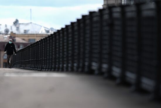 Russia Coronavirus Lockdown Ease