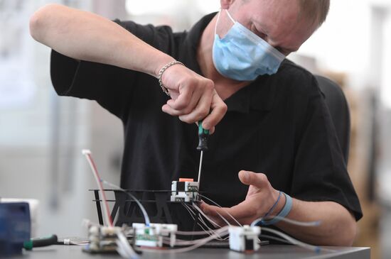 Russia Coronavirus Tests