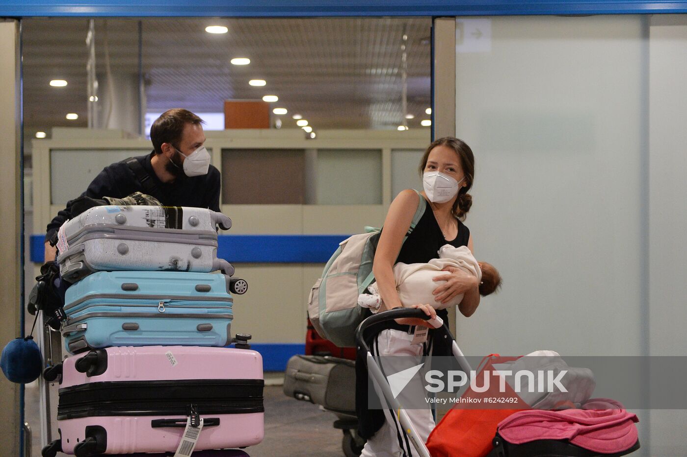 Russia Coronavirus Tourists Return