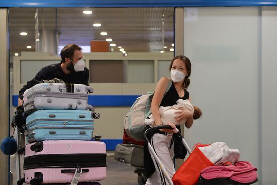Russia Coronavirus Tourists Return 
